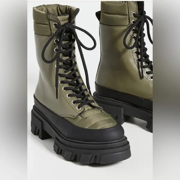 Genni Olive green color boot Size 41